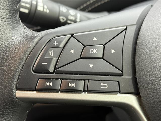 セレナ ｅ－パワー　ハイウェイスターＶ　両側パワースライドドア　純正９型ナビ　ＴＶ　Ｂｌｕｅｔｏｏｔｈ　全方位カメラ　シートヒーター　ＥＴＣ　ステアリングヒーター　冬タイヤ付き　エンジンスターター　衝突軽減ブレーキ　スペアキー　自動駐車（5枚目）