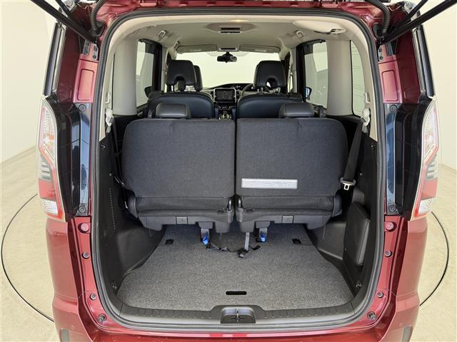 セレナ ｅ－パワー　ハイウェイスターＶ　両側パワースライドドア　純正９型ナビ　ＴＶ　Ｂｌｕｅｔｏｏｔｈ　全方位カメラ　シートヒーター　ＥＴＣ　ステアリングヒーター　冬タイヤ付き　エンジンスターター　衝突軽減ブレーキ　スペアキー　自動駐車（24枚目）