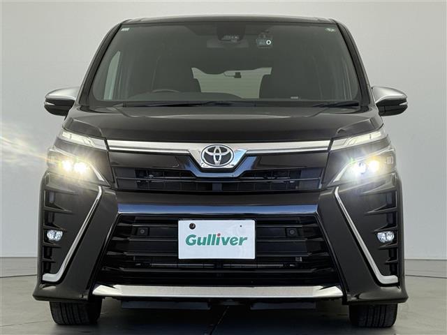 ヴォクシー ＺＳ　煌ＩＩＩ　純正１０インチナビ　純正１２インチフリップダウンモニター　バックカメラ　ワンセグＴＶ　トヨタセーフティセンス　クルーズコントロール　衝突被害軽減システム　横滑り防止装置　コーナーセンサー　ＥＴＣ（28枚目）