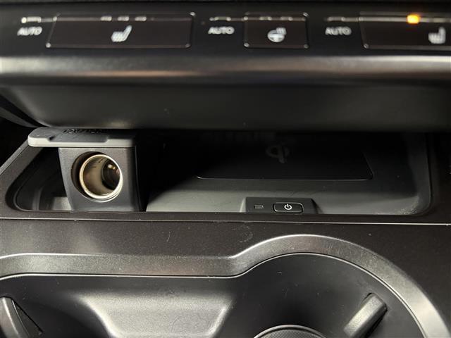 ＵＸ ＵＸ２５０ｈ　バージョンＣ　純正１２．３インチンナビ　アラウンドビューモニター　フルセグＴＶ　レクサスセーフティシステム　クルーズコントロール　衝突被害軽減システム　ブラインドスポットモニター　横滑り防止装置　ドライブレコーダー（17枚目）