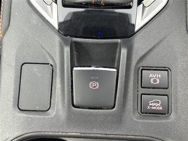 XV 2.0i-L アイサイト 追従機能付クルーズコントロール 社外メモリナビ(型式:AVIC-RZ901)CD/DVD/Bluetooth/フルセグ バック・サイドカメラ ドライブレコーダー ETC 電動パーキングブレーキ LED(14枚目)