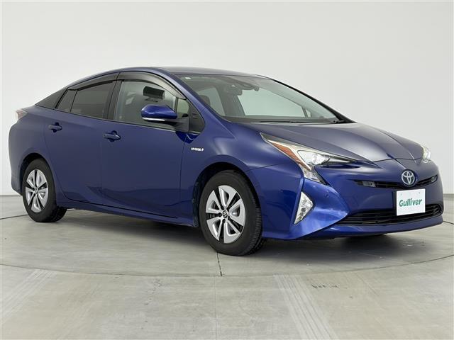 プリウス Ａ　９型純正ナビ　Ｂカメラ　ＢＳＭ　ＨＵＤ　衝突軽減　追従式クルコン　革巻ステアリング　ＥＴＣ２．０　純正ドライブレコーダー　純正アルミホイール　パーキングアシスト　ドアバイザー　スマートキー　Ｐスタート（31枚目）