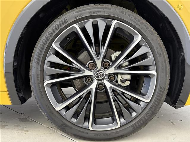 プリウス Ｚ　１２．３型純正ナビ　全方位カメラ　追従型クルコン　ＥＴＣ２．０　パワーシート　シートヒーター　ステアリングヒーター　合皮黒シート　衝突軽減　ワイヤレス充電　電動格納ミラー　電動リアゲート　オートライト（38枚目）