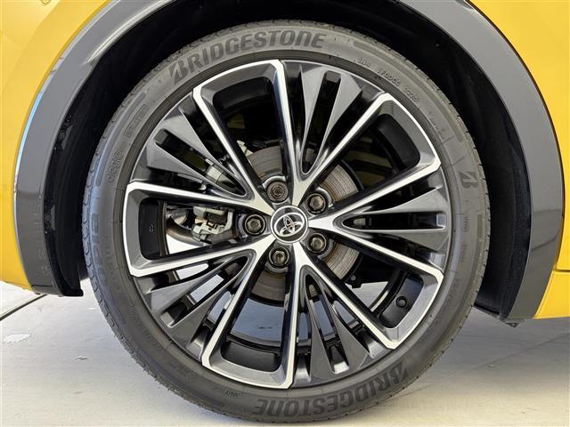 プリウス Ｚ　１２．３型純正ナビ　全方位カメラ　追従型クルコン　ＥＴＣ２．０　パワーシート　シートヒーター　ステアリングヒーター　合皮黒シート　衝突軽減　ワイヤレス充電　電動格納ミラー　電動リアゲート　オートライト（39枚目）