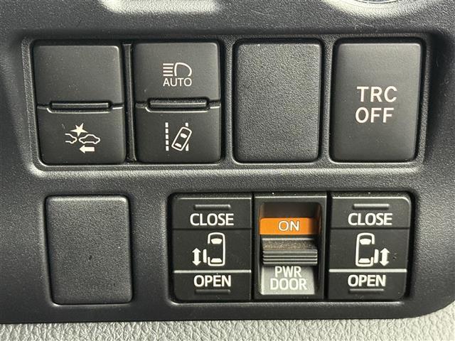 ノア ハイブリッドＳｉ　ダブルバイビーＩＩＩ　両側パワースライドドア　クルーズコントロール　ＡＬＰＩＮＥ９型ナビＣＤ／ＤＶＤ／Ｂｌｕｅｔｏｏｔｈ／フルセグ　ＡＬＰＩＮＥ１２インチフリップダウンモニター　バックカメラ　前後ドライブレコーダー　ＥＴＣ（10枚目）