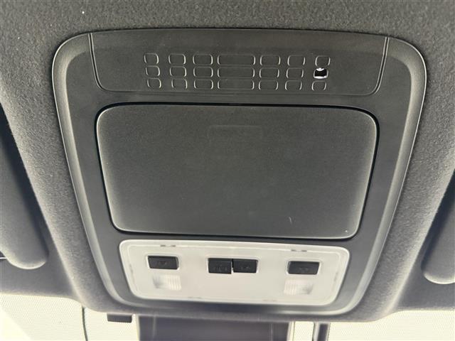 ノア ハイブリッドＳｉ　ダブルバイビーＩＩＩ　両側パワースライドドア　クルーズコントロール　ＡＬＰＩＮＥ９型ナビＣＤ／ＤＶＤ／Ｂｌｕｅｔｏｏｔｈ／フルセグ　ＡＬＰＩＮＥ１２インチフリップダウンモニター　バックカメラ　前後ドライブレコーダー　ＥＴＣ（16枚目）