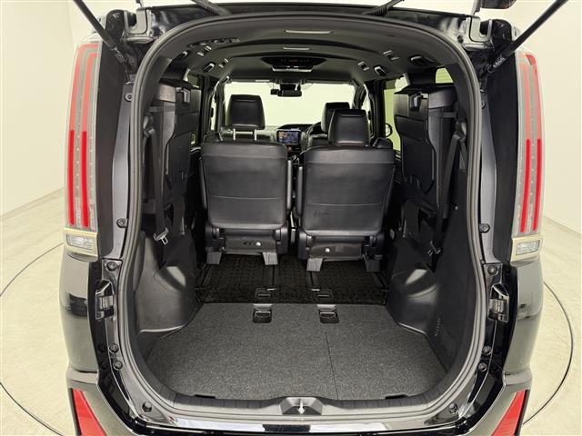 ノア ハイブリッドＳｉ　ダブルバイビーＩＩＩ　両側パワースライドドア　クルーズコントロール　ＡＬＰＩＮＥ９型ナビＣＤ／ＤＶＤ／Ｂｌｕｅｔｏｏｔｈ／フルセグ　ＡＬＰＩＮＥ１２インチフリップダウンモニター　バックカメラ　前後ドライブレコーダー　ＥＴＣ（26枚目）