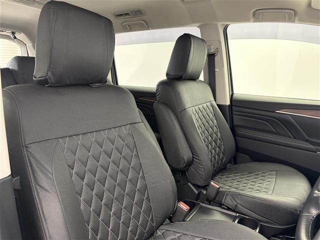 デリカＤ：５ Ｐ　追従機能付クルーズコントロール　両側パワースライドドア　フリップダウンモニター　１０インチ純正ナビ　アラウンドビューモニター　ドライブレコーダー　ＥＴＣ　ＡＣ１００Ｖコンセント　シートヒーター　ＬＥＤ（22枚目）