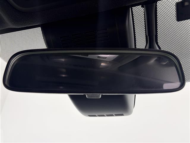 ノア ハイブリッドＳｉ　ダブルバイビー　モデリスタエアロ　両側パワースライドドア　クルーズコントロール　純正８インチナビＣＤ／ＤＶＤ／Ｂｌｕｅｔｏｏｔｈ／フルセグ　純正１２インチフリップダウンモニター　バックカメラ　ＥＴＣ　オートハイビーム（20枚目）