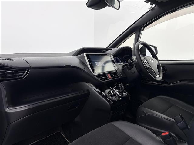 ノア ハイブリッドＳｉ　ダブルバイビー　モデリスタエアロ　両側パワースライドドア　クルーズコントロール　純正８インチナビＣＤ／ＤＶＤ／Ｂｌｕｅｔｏｏｔｈ／フルセグ　純正１２インチフリップダウンモニター　バックカメラ　ＥＴＣ　オートハイビーム（23枚目）