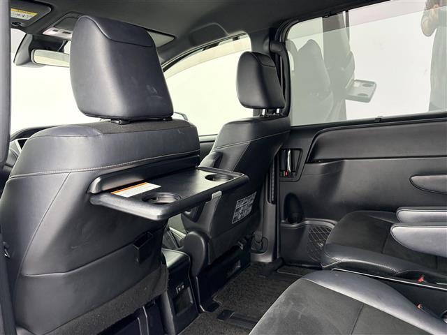 ノア ハイブリッドＳｉ　ダブルバイビー　モデリスタエアロ　両側パワースライドドア　クルーズコントロール　純正８インチナビＣＤ／ＤＶＤ／Ｂｌｕｅｔｏｏｔｈ／フルセグ　純正１２インチフリップダウンモニター　バックカメラ　ＥＴＣ　オートハイビーム（25枚目）