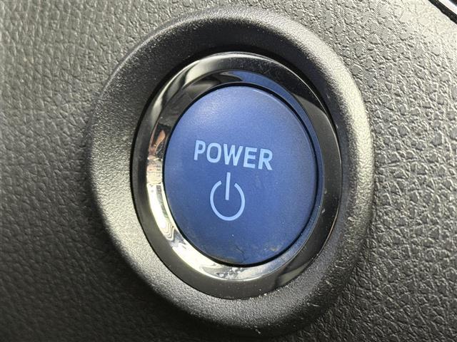 Ｃ－ＨＲ Ｇ　レーダークルーズコントロール　前後ドライブレコーダー　純正８型ディスプレイオーディオ　全方位モニター　ＥＴＣ　自動防眩ミラー　エンジンスターター　電動パーキング　純正１８型ＡＷ　フロントフォグランプ（10枚目）