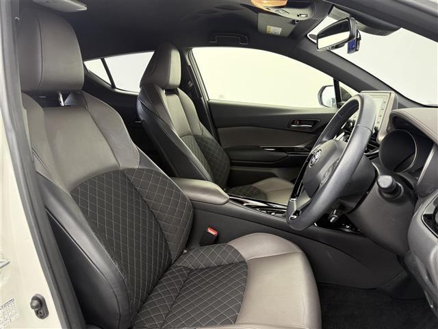 Ｃ－ＨＲ Ｇ　レーダークルーズコントロール　前後ドライブレコーダー　純正８型ディスプレイオーディオ　全方位モニター　ＥＴＣ　自動防眩ミラー　エンジンスターター　電動パーキング　純正１８型ＡＷ　フロントフォグランプ（21枚目）