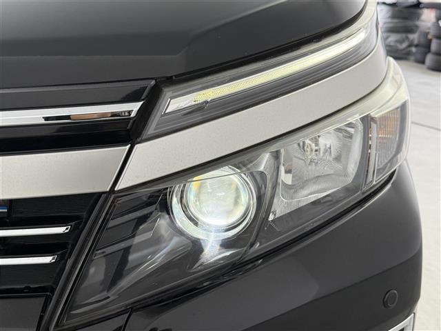 ヴォクシー ＺＳ　煌ＩＩ　ＡＬＰＩＮＥ１０インチナビ　ＡＬＰＩＮＥ１２インチフリップダウンモニター　バックカメラ　フルセグＴＶ　ＨＤＭＩ　トヨタセーフティセンス　衝突被害軽減システム　横滑り防止装置　両側パワースライドドア（35枚目）