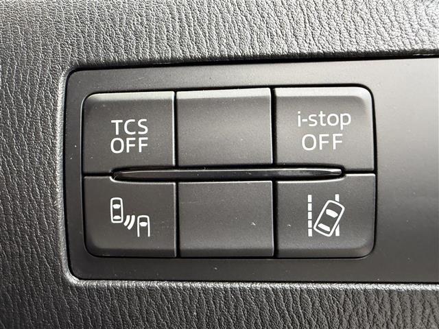 ���ŐV�i�r�i�t���Z�O�E�����Z�O�E�c�u�c�Đ��j�����ē��B�J���b�c�F���A�E�A���p�C���E�C�N���v�X�̃i�r���戵���Ă���o�b�N�J�����i�o�b�N���j�^�[�j��ȃ��j�^�[�i�t���b�v�_�E�����j�^�[�j�̎�t���\�ł��B