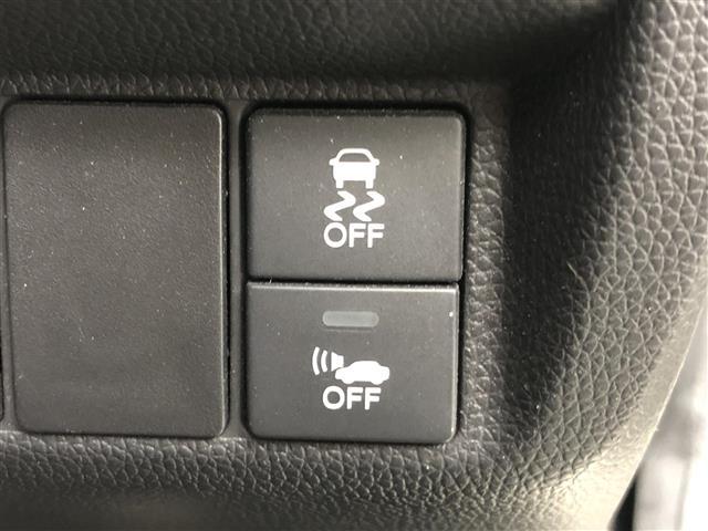 ���ŐV�i�r�i�t���Z�O�E�����Z�O�E�c�u�c�Đ��j�����ē��B�J���b�c�F���A�E�A���p�C���E�C�N���v�X�̃i�r���戵���Ă���o�b�N�J�����i�o�b�N���j�^�[�j��ȃ��j�^�[�i�t���b�v�_�E�����j�^�[�j�̎�t���\�ł��B