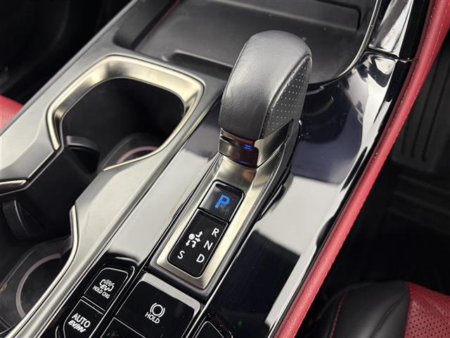 ＮＸ ＮＸ４５０ｈ＋　Ｆスポーツ　レクサスセーフティシステム　衝突軽減　レーンキープ　追従型クルコン　全方位カメラ　ＢＳＭ　前後ドライブレコーダー　パドルシフト　１４型純正ナビ　Ｃａｒｐｌａｙ　シート赤黒　カーテシランプ　ＥＴＣ２．０（12枚目）