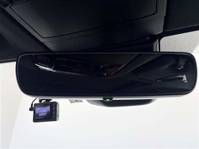 ＮＸ ＮＸ４５０ｈ＋　Ｆスポーツ　レクサスセーフティシステム　衝突軽減　レーンキープ　追従型クルコン　全方位カメラ　ＢＳＭ　前後ドライブレコーダー　パドルシフト　１４型純正ナビ　Ｃａｒｐｌａｙ　シート赤黒　カーテシランプ　ＥＴＣ２．０（21枚目）