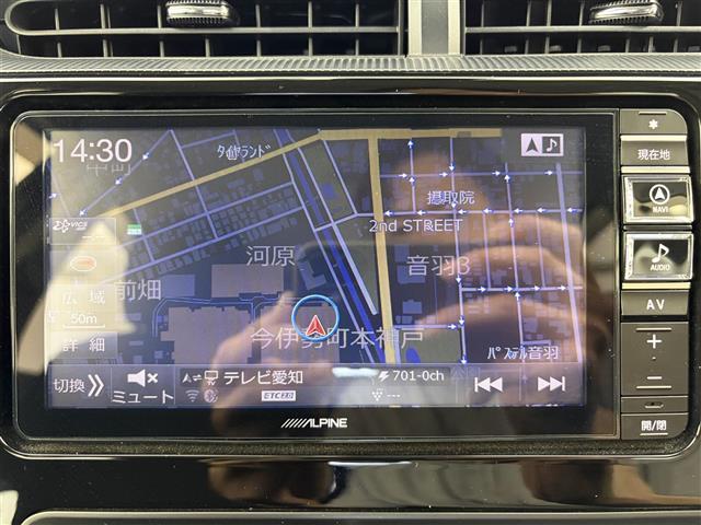 ���ŐV�i�r�i�t���Z�O�E�����Z�O�E�c�u�c�Đ��j�����ē��B�J���b�c�F���A�E�A���p�C���E�C�N���v�X�̃i�r���戵���Ă���o�b�N�J�����i�o�b�N���j�^�[�j��ȃ��j�^�[�i�t���b�v�_�E�����j�^�[�j�̎�t���\�ł��B