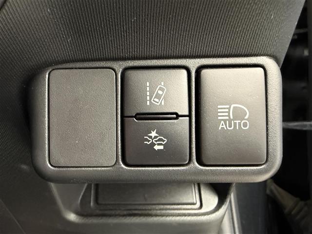 ���ŐV�i�r�i�t���Z�O�E�����Z�O�E�c�u�c�Đ��j�����ē��B�J���b�c�F���A�E�A���p�C���E�C�N���v�X�̃i�r���戵���Ă���o�b�N�J�����i�o�b�N���j�^�[�j��ȃ��j�^�[�i�t���b�v�_�E�����j�^�[�j�̎�t���\�ł��B