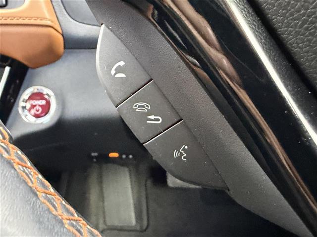 ���ŐV�i�r�i�t���Z�O�E�����Z�O�E�c�u�c�Đ��j�����ē��B�J���b�c�F���A�E�A���p�C���E�C�N���v�X�̃i�r���戵���Ă���o�b�N�J�����i�o�b�N���j�^�[�j��ȃ��j�^�[�i�t���b�v�_�E�����j�^�[�j�̎�t���\�ł��B