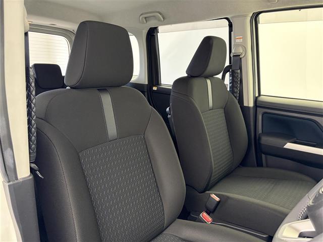 ルーミー カスタムＧ－Ｔ　衝突回避支援ブレーキ　誤発進抑制制御　追従型クルコン　レーンディパーチャー　標識認識機能　全方位カメラ　ＬＥＤ　両側パワスラ　９インチ純正ナビ　Ａｐｐｌｅｃａｒｐｌａｙ　シートヒーター　電子パーキング（23枚目）