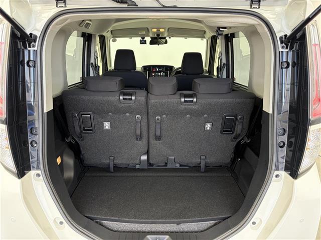 ルーミー カスタムＧ－Ｔ　衝突回避支援ブレーキ　誤発進抑制制御　追従型クルコン　レーンディパーチャー　標識認識機能　全方位カメラ　ＬＥＤ　両側パワスラ　９インチ純正ナビ　Ａｐｐｌｅｃａｒｐｌａｙ　シートヒーター　電子パーキング（28枚目）