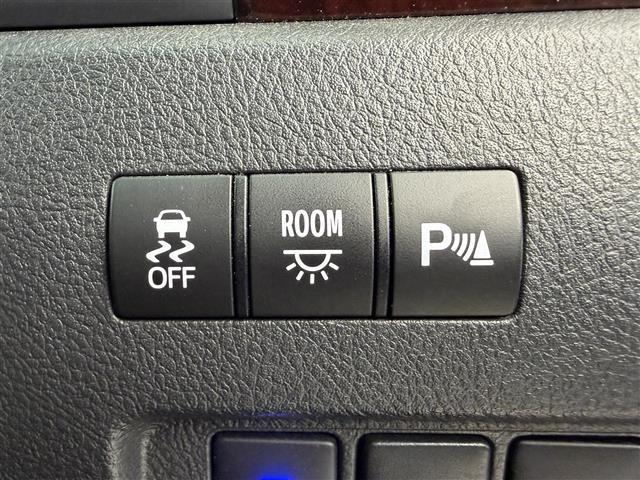 ���ŐV�i�r�i�t���Z�O�E�����Z�O�E�c�u�c�Đ��j�����ē��B�J���b�c�F���A�E�A���p�C���E�C�N���v�X�̃i�r���戵���Ă���o�b�N�J�����i�o�b�N���j�^�[�j��ȃ��j�^�[�i�t���b�v�_�E�����j�^�[�j�̎�t���\�ł��B