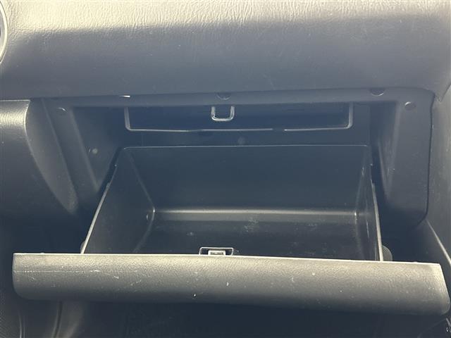 インプレッサスポーツワゴン 1.5iスペシャル 4WD 社外7インチナビ CD/DVDチェンジャー ワンセグTV ETC 社外スタッドレスタイヤ サマータイヤ付 社外フロアマット(13枚目)