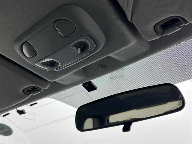 インプレッサスポーツワゴン 1.5iスペシャル 4WD 社外7インチナビ CD/DVDチェンジャー ワンセグTV ETC 社外スタッドレスタイヤ サマータイヤ付 社外フロアマット(18枚目)