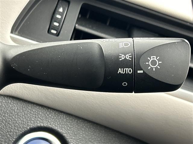 ������тm���C�P���̃K���o�[�����炱���ł��鍂������I���Q�O�Q�O�N�P���@�i���j���{�\����������������ׁi�������ÎԔ���s��̑�蔃����Ǝ҂�ΏۂƂ����u���Î����Ԕ���䐔�m���D�P�����v���j