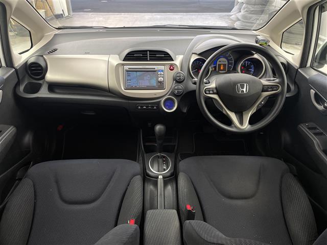 ���̓x�̓K���o�[�̍݌ɂ����������܂��āA�L��������܂��B