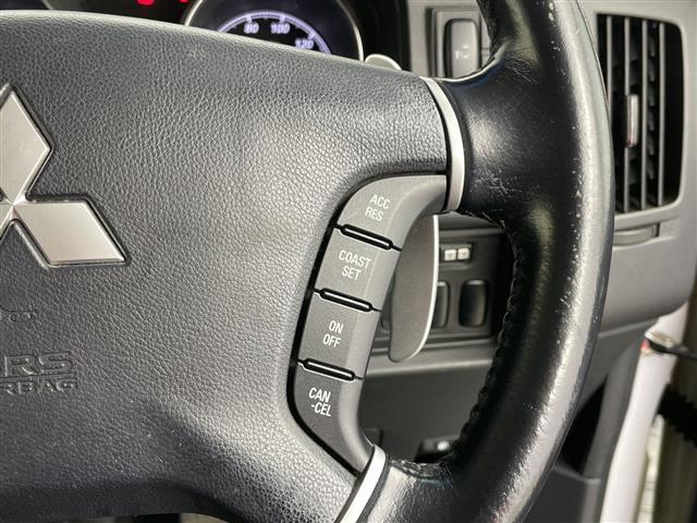 デリカＤ：５ Ｇ　パワーパッケージ　社外ナビ　両側パワースライドドア　クルーズコントロール　バックカメラ　フォグランプ　パドルシフト　ワンセグＴＶ　８人乗り　革巻きステアリング　ステアリングスイッチ　ホワイトレター　社外アルミ（24枚目）