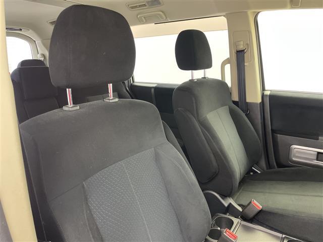 デリカＤ：５ Ｇ　パワーパッケージ　社外ナビ　両側パワースライドドア　クルーズコントロール　バックカメラ　フォグランプ　パドルシフト　ワンセグＴＶ　８人乗り　革巻きステアリング　ステアリングスイッチ　ホワイトレター　社外アルミ（34枚目）