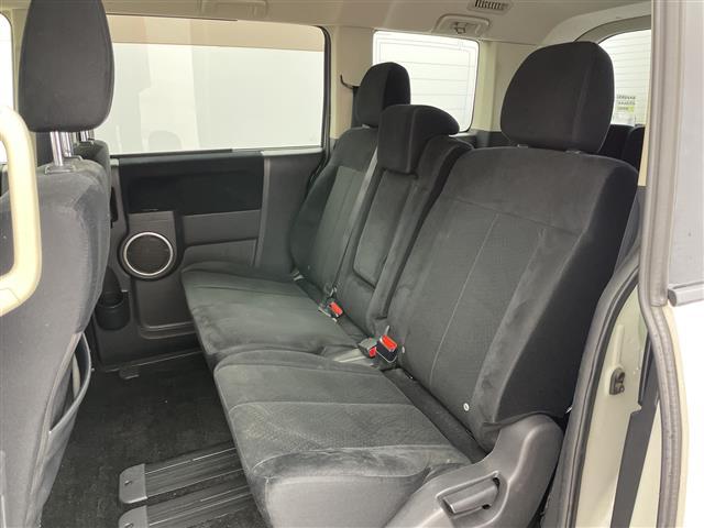 デリカＤ：５ Ｇ　パワーパッケージ　社外ナビ　両側パワースライドドア　クルーズコントロール　バックカメラ　フォグランプ　パドルシフト　ワンセグＴＶ　８人乗り　革巻きステアリング　ステアリングスイッチ　ホワイトレター　社外アルミ（37枚目）