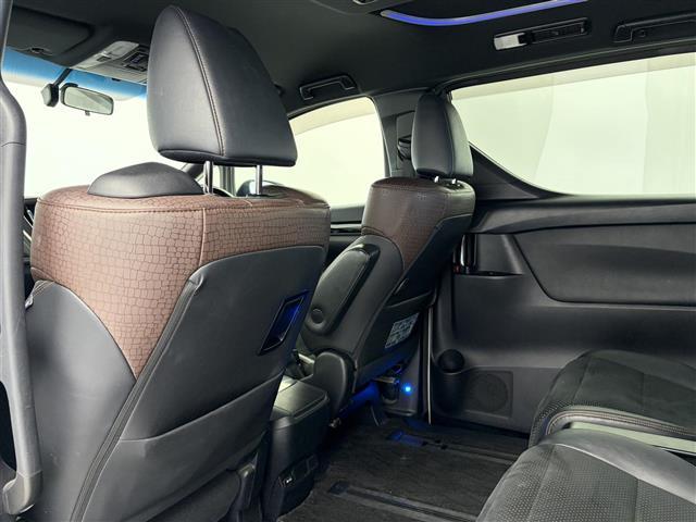 ���ŐV�i�r�i�t���Z�O�E�����Z�O�E�c�u�c�Đ��j�����ē��B�J���b�c�F���A�E�A���p�C���E�C�N���v�X�̃i�r���戵���Ă���o�b�N�J�����i�o�b�N���j�^�[�j��ȃ��j�^�[�i�t���b�v�_�E�����j�^�[�j�̎�t���\�ł��B