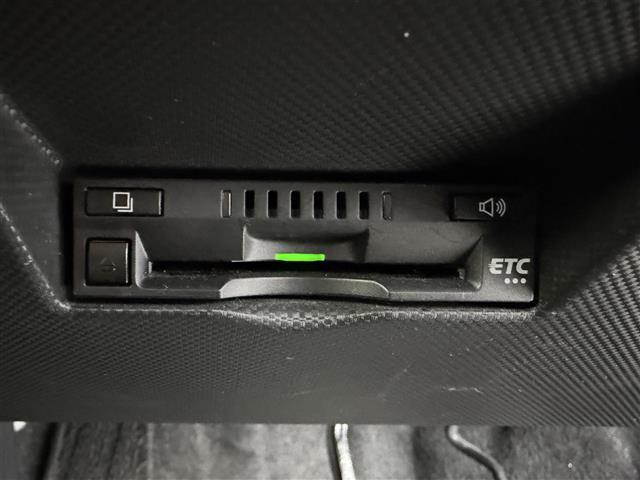 ���ŐV�i�r�i�t���Z�O�E�����Z�O�E�c�u�c�Đ��j�����ē��B�J���b�c�F���A�E�A���p�C���E�C�N���v�X�̃i�r���戵���Ă���o�b�N�J�����i�o�b�N���j�^�[�j��ȃ��j�^�[�i�t���b�v�_�E�����j�^�[�j�̎�t���\�ł��B