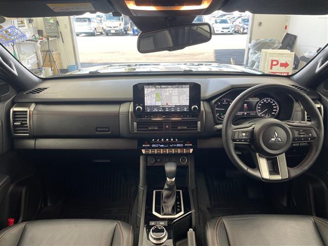 ���ŐV�i�r�i�t���Z�O�E�����Z�O�E�c�u�c�Đ��j�����ē��B�J���b�c�F���A�E�A���p�C���E�C�N���v�X�̃i�r���戵���Ă���o�b�N�J�����i�o�b�N���j�^�[�j��ȃ��j�^�[�i�t���b�v�_�E�����j�^�[�j�̎�t���\�ł��B