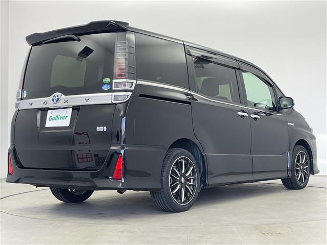 ヴォクシー ハイブリッドＺＳ　煌　アルパイン製９インチナビ　フリップダウンモニター　ＥＴＣ　バックカメラ　衝突軽減ブレーキ　両側パワースライドドア　クルーズコントロール　レーンキープアシスト　シートヒーター　オートマチックハイビーム（32枚目）