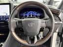 アルファードＰＨＥＶ エグゼクティブラウンジ　ムーンルーフ　ユニバーサルステップ　フリップダウンモニター　デジタルインナーミラー　純正１９インチアルミホイール　ドライブレコーダー　ＥＴＣ　ワイヤレス充電　トヨタチームメイト　アドバンスドパーク（3枚目）