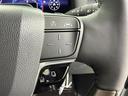アルファードＰＨＥＶ エグゼクティブラウンジ　ムーンルーフ　ユニバーサルステップ　フリップダウンモニター　デジタルインナーミラー　純正１９インチアルミホイール　ドライブレコーダー　ＥＴＣ　ワイヤレス充電　トヨタチームメイト　アドバンスドパーク（7枚目）