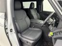 エグゼクティブラウンジ　ムーンルーフ　ユニバーサルステップ　フリップダウンモニター　デジタルインナーミラー　純正１９インチアルミホイール　ドライブレコーダー　ＥＴＣ　ワイヤレス充電　トヨタチームメイト　アドバンスドパーク（18枚目）