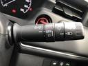 ヴェゼル ｅ：ＨＥＶ　Ｚ　ＱＩ充電　純正ナビ　フルセグＴＶ　Ｂｌｕｅｔｏｏｔｈ　Ａｐｐｌｅｃａｒｐｌａｙ　ａｎｄｒｏｉｄａｕｔｏ　パドルシフト　ＢＳＭ　ＥＴＣ２．０　オプションフロントグリル　バックカメラ　電動リアゲート（7枚目）