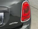 ジョンクーパーワークス　ワンオーナー　純正ナビ　ターボ車　ＥＴＣ　シートヒーター　クルーズコントロール　純正１８インチＡＷ　パドルシフト　ＨＵＤ　ステリモ　ＬＥＤライト　フロアマット　オートライト　スマートキー（36枚目）