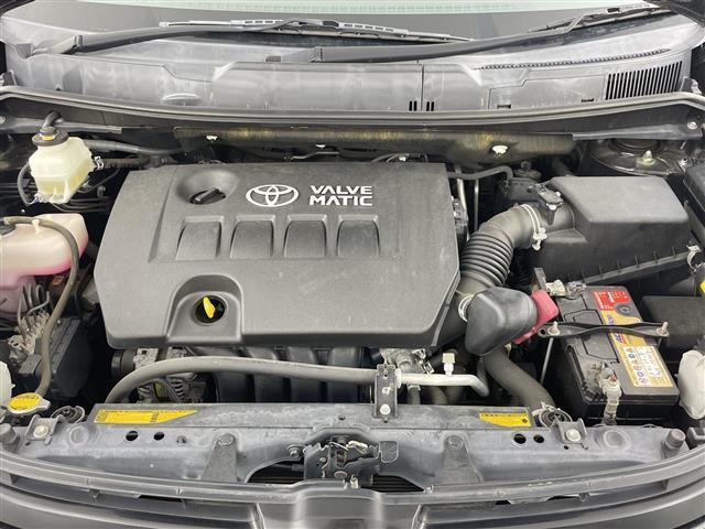 アイシス プラタナ　Ｖセレクション・ノアール　禁煙車　純正７型ナビ　両側パワースライドドア　ステアリングスイッチ　プッシュスタート　スマートキー　オートエアコン　純正フロアマット　ＥＴＣ　純正１６インチアルミホイール　オートライト　横滑り防止装置（42枚目）