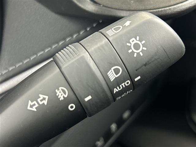 ハリアーハイブリッド Z レザーパッケージ 禁煙車 純正12.3インチナビ JBLサウンド ETC2.0 モデリスタエアロ サンルーフ ヘッドアップディスプレイ シートヒーター シートベンチレーション ブラインドスポットモニター 全方位カメラ(24枚目)
