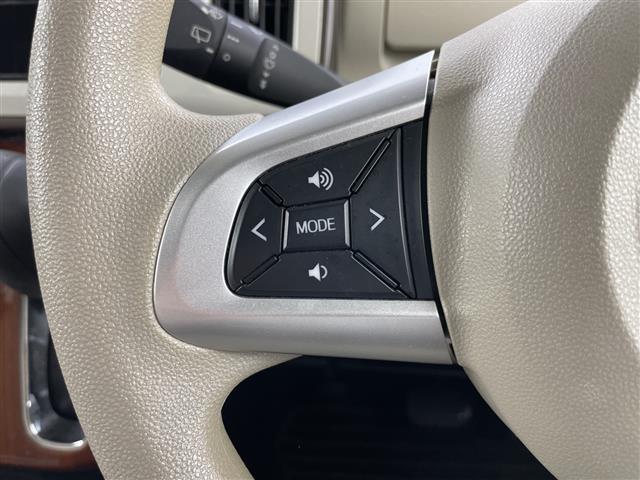 ムーヴキャンバス Ｘリミテッドメイクアップ　ＳＡＩＩ　禁煙車　オーディオ　両側パワースライドドア　衝突軽減ブレーキ　アイドリングストップ　レーンキープアシスト　オートエアコン　フロアマット　スマートキー　プッシュスタート　ベンチシート　電動格納ミラー（11枚目）
