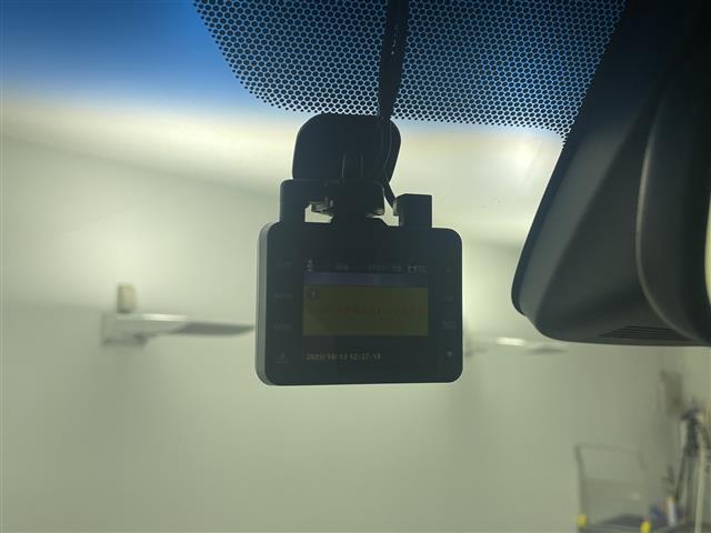 ポルテ Ｇ　禁煙　純正７インチＳＤナビ　バックカメラ　ＤＶＤ再生　ドライブレコーダー　衝突軽減ブレーキ　ビルトインＥＴＣ　運転席シートヒーター　アイドリングストップ　ナノイー　ステアリングスイッチ　ＥＴＣ２．０（5枚目）