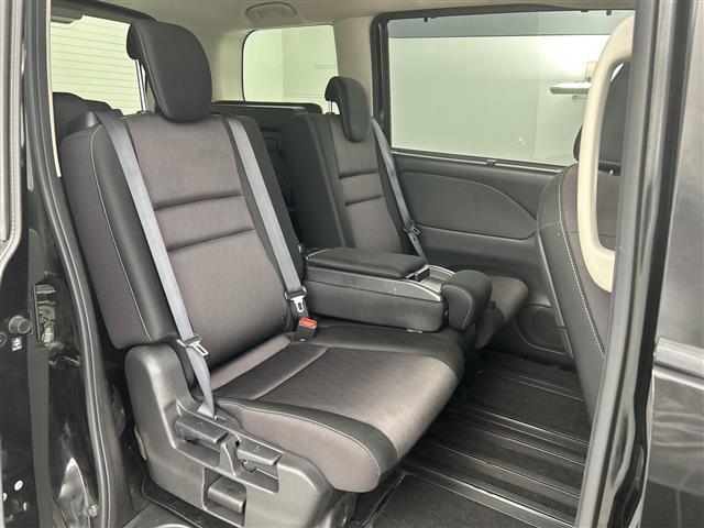 セレナ ハイウェイスター　ＶセレクションＩＩ　禁煙車　ワンオーナー　純正９インチナビ　フリップダウンモニター　ドライブレコーダー　全方位カメラ　デジタルインナーミラー　両側パワースライドドア　ＥＴＣ　プロパイロット　フルセグＴＶ　衝突軽減ブレーキ（25枚目）