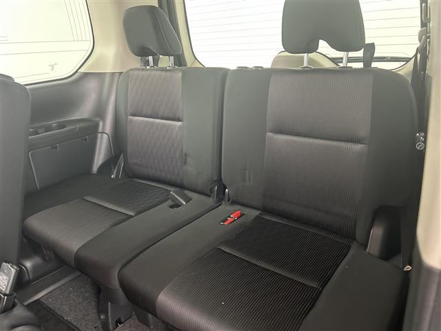 セレナ ハイウェイスター　ＶセレクションＩＩ　禁煙車　ワンオーナー　純正９インチナビ　フリップダウンモニター　ドライブレコーダー　全方位カメラ　デジタルインナーミラー　両側パワースライドドア　ＥＴＣ　プロパイロット　フルセグＴＶ　衝突軽減ブレーキ（28枚目）